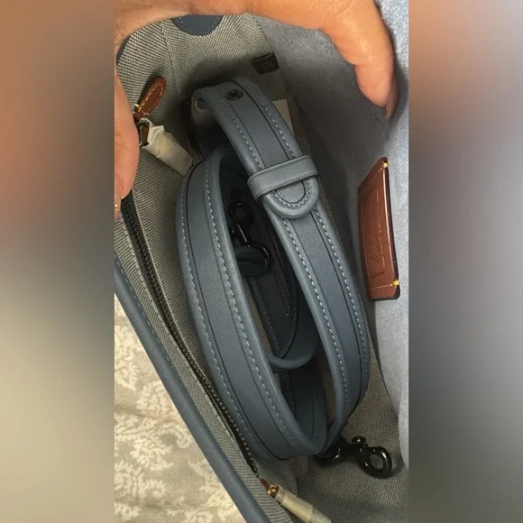 Coach soft tabby Authentic - Picture 3 of 12